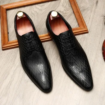 2022 Осенне-зимние мужские модельные туфли из натуральной кожи Черного цвета на шнуровке, Свадебные туфли-оксфорды с перфорацией типа 